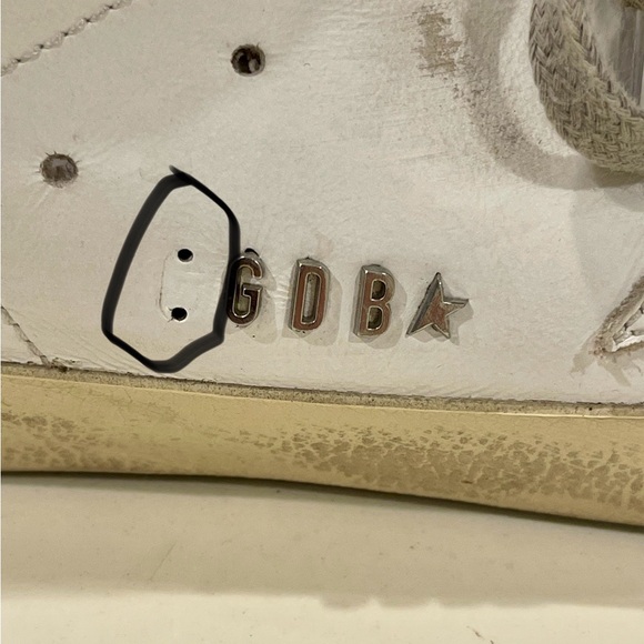 Golden Goose Superstar Sneaker - Picture 12 of 13
